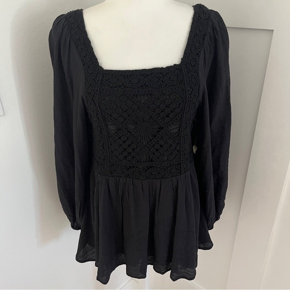 NWOT Altar’d State women’s Sz M Black Embroidered top fit flare blouse Tunic*Q13 - Picture 1 of 3